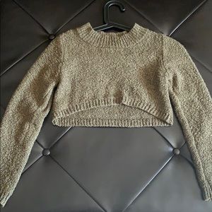 Knitted cropped sweater